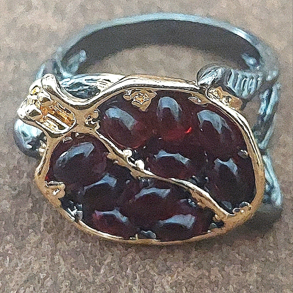 Juicy Scarlet drops of Garnet silver gold plate ring.9